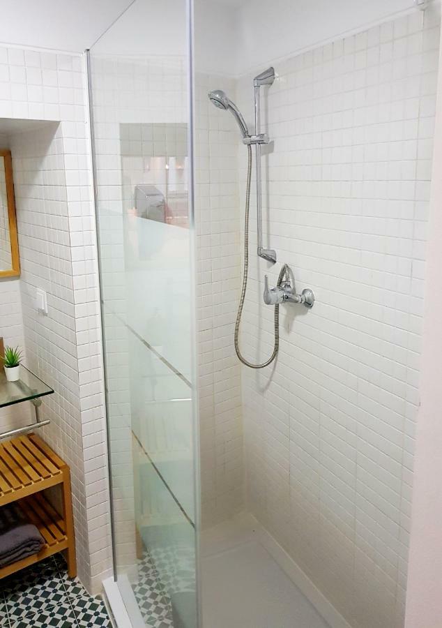 * 5 Star Apartment In Historic District * Walk 2 Alfama! 리스본 외부 사진